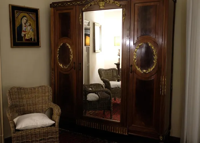 Appartamento Palazzo La Via *